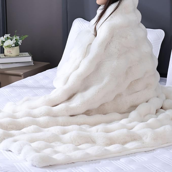 Cream Beige Faux Fur Throw Blanket for Couch, Snuggly Double-Sided Bubble Plush Blanket with Soft Flannel Back, Decorative Throw for Sofa or Bed, Machine Washable, 60 x 80, 860 GSM
