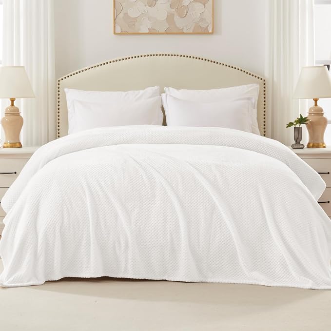 Exclusivo Mezcla Soft Waffle Fleece Bed Blanket King Size, White | Lightweight Plush Blanket for Bed, Bedroom, Cozy Flannel with Waffle Texture, Stylish Home Decor, All Season, 104x90 Inches