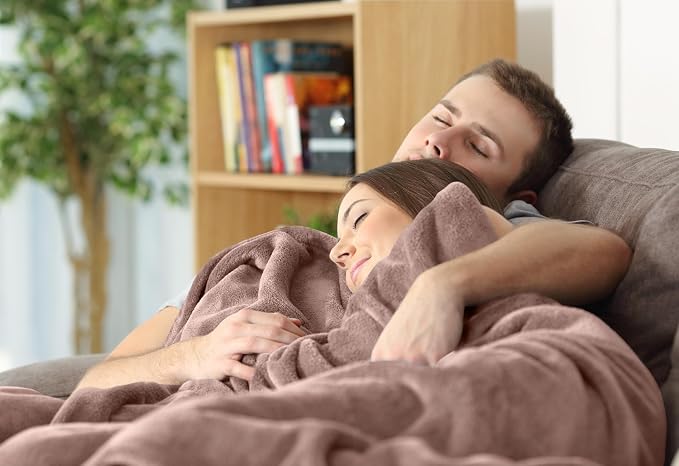 Utopia Bedding Soft Fleece Bed Blanket Twin Size Rose Pink (60x80 Inch) | Microfiber Plush Warm Lightweight Breathable Cozy Blanket Anti-Static, All Season Use, Gift for Women and Men