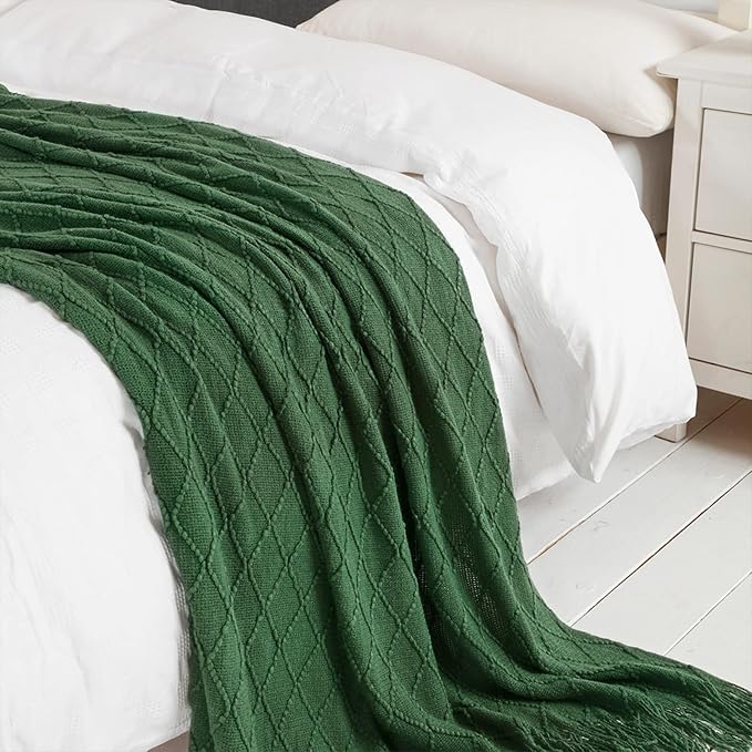 BOURINA Green Throw Blanket 50x60 Inch Boho Knitted Soft Throw Sofa Blanket | Knitted Throw Blanket 50x60 Inches, Soft Lightweight Boho Weave Throw Decorative Couch Blanket for Living Room Bedroom Chair