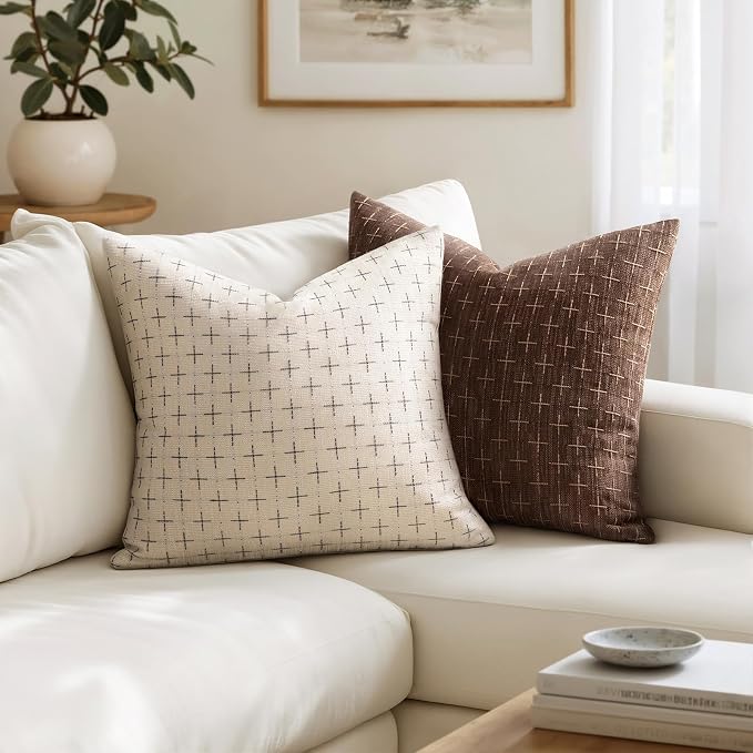 MIULEE Burlap Linen Decorative Christmas Throw Pillow Covers Pack of 2 Modern Farmhouse Pillowcases Rustic Woven Textured Cushion Cover for Sofa Couch Bed 20x20 Inch Beige