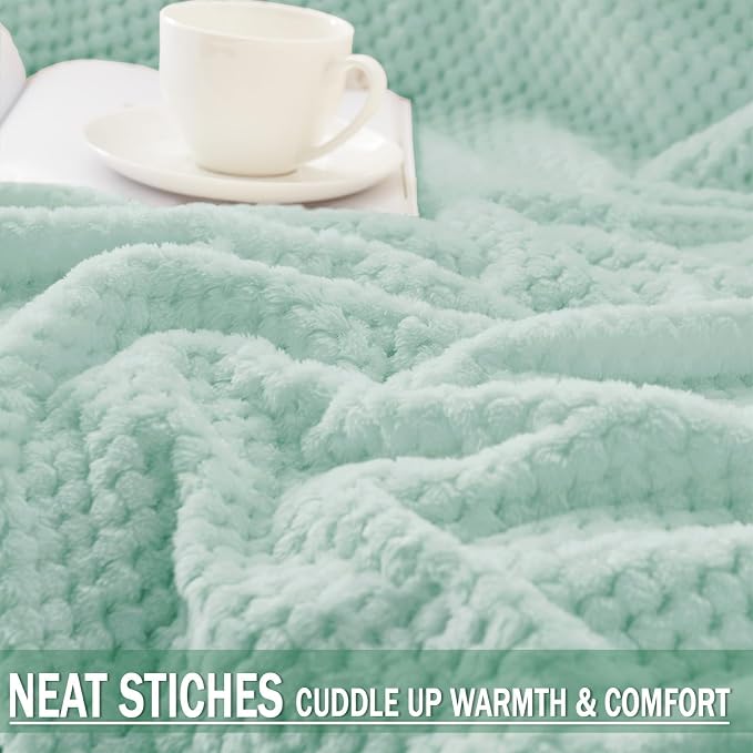 Exclusivo Mezcla Soft Waffle Fleece Bed Blanket King Size, Mint Green | Lightweight Plush Blanket for Bed, Bedroom, Cozy Flannel with Waffle Texture, Stylish Home Decor, All Season, 104x90 Inches