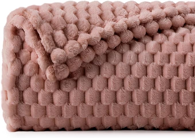 BEDELITE Dusty Pink Throw Blanket for Couch, Soft Gifts for Women, 50 * 60 | 3D Jacquard Decorative Fleece Blanket, Super Soft Plush Throws, Cute Birthday Gift for Women & Men, Suitable for All Seasons