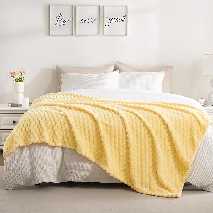 Excervent Big 3D Clouds Stylish Blanket for Bed, 50x70 Inches, Light Yellow | Decorative Fuzzy Flannel Fleece Throw Blanket for Sofa Bed Couch, Super Soft Cozy, Suitable for All Seasons