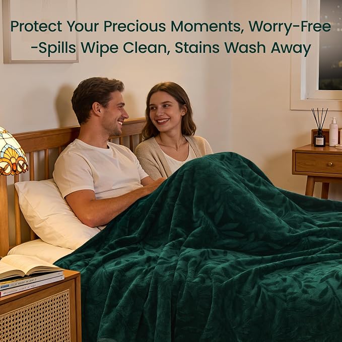 LOOBANI Waterproof Blanket for Bed: Soft Flannel Love Blanket 80"x90" for Queen Beds, Waterproof Pet Blanket fot Large Dogs with Storage Bag, Stain-Proof Couch Protector for Kid and Pet
