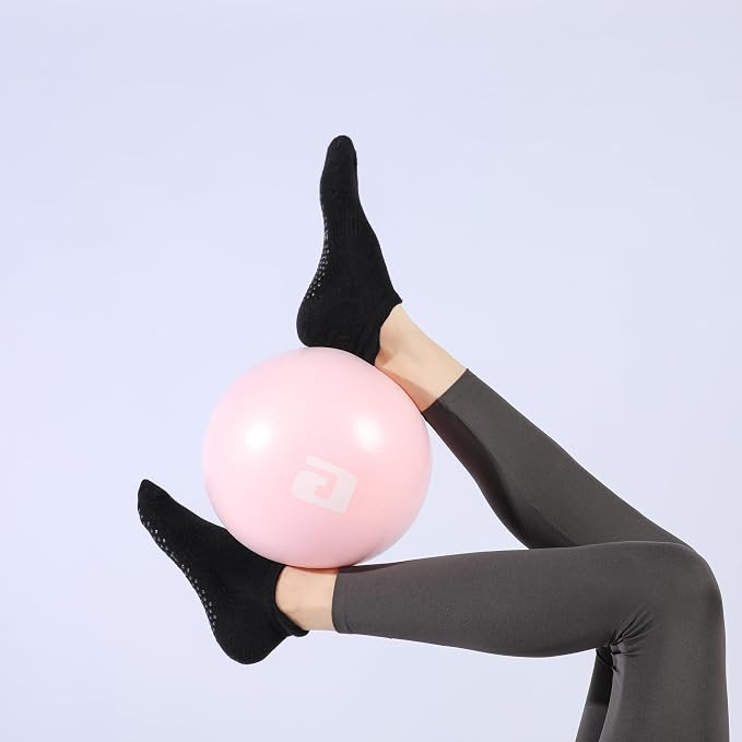 loudashuaiqi Grip Pilates Socks Non Slip Athletic Yoga Socks with Grips for Women Grippy socks for Hospital Workout Barre