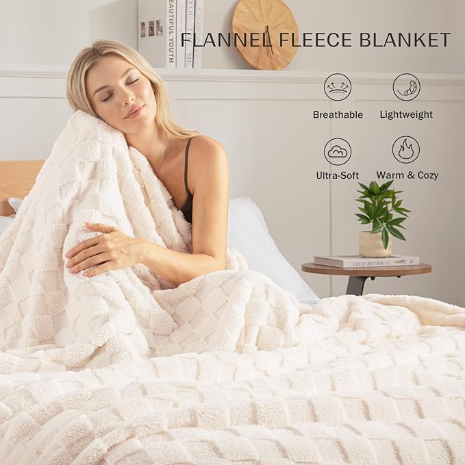 Exclusivo Mezcla 3D Checkered Fleece Twin Blanket for Bed, Ivory | Super Soft and Cozy Fluffy Bed Blanket, Cute Fuzzy Blanket for Teens Back to School, Dorm Essentials, All Season, 60"x80"