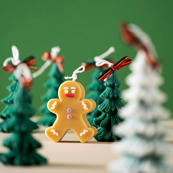 MAGOKORO Christmas Candle Set of 2 – Gingerbread Man Christmas Tree Candle, Premium Soy Wax Scented Candles Gift | 3.5 oz