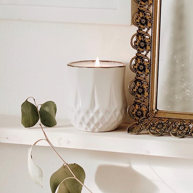 Hyggelight - The Growing Candle, Chai Scented, 9oz Ceramic Pot, Aromatherapy Candles for Home, 100% Soy, Astrid