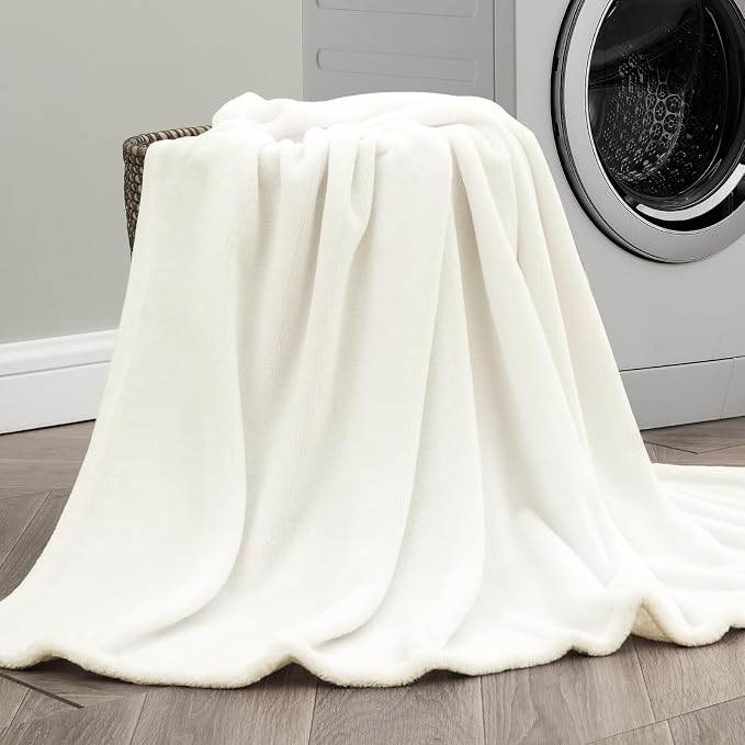 BEDELITE Fleece Blanket Soft Plush King Size Bed Blanket Cream 108"x90" | Ultra Soft Fleece, Plush Microfiber, Lightweight Warmth, All Season Comfort, Fade Resistant, Machine Washable