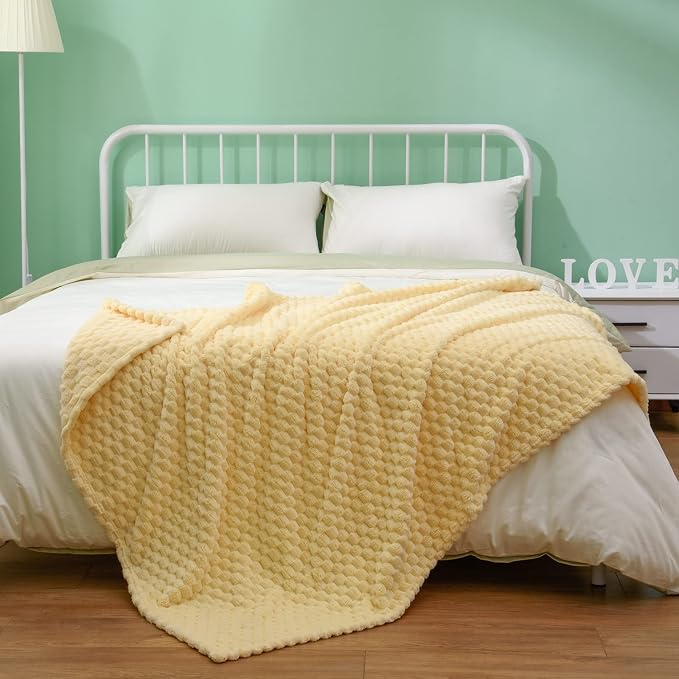 Excervent Hexagon Jacquard Throw Blanket for Bed, 60x80 Inch, Light Yellow | Big Decorative Fuzzy Flannel Fleece Throw Blanket for Sofa Bed Couch, Super Soft Cozy, Suitable for All Seasons