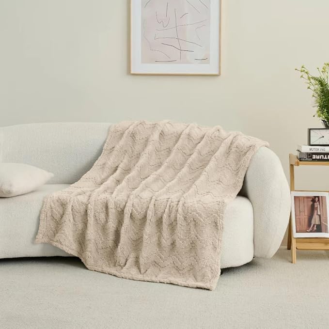 3 Layer Jacquard Throw Blanket - 50x70 Inch Soft Fleece with Wave Pattern, Brown Plush Cozy Blanket for Sofa, Couch, Bed & Chair, All Season Decorative Blanket for Living Room & Bedroom