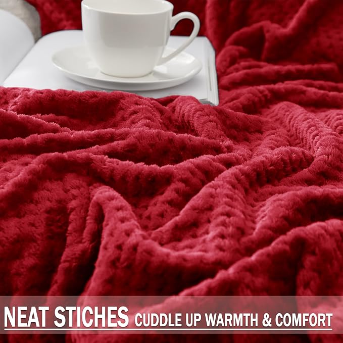 Exclusivo Mezcla Large Waffle Fleece Throw Blanket for Couch, Deep Red | Lightweight Soft Blanket for Sofa, Bed, Living Room, Plush Fluffy Throw for Home Decor, Travel, All Season, 50x70 Inches