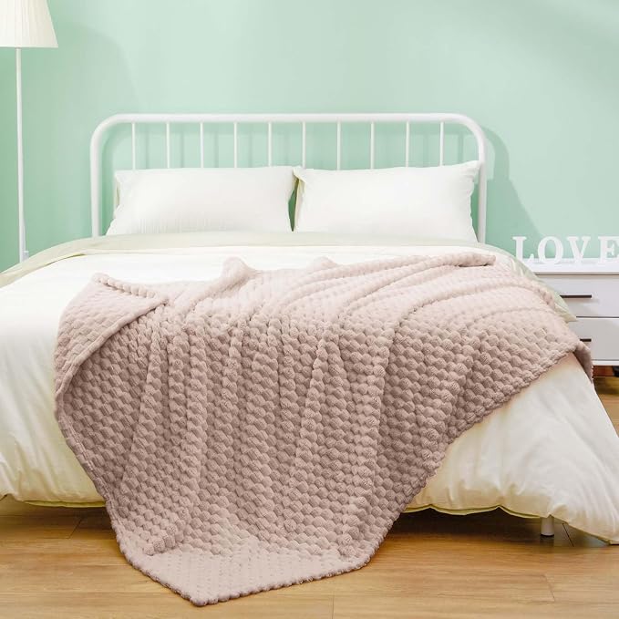 Excervent Hexagon Jacquard Throw Blanket for Kids, 40x50 Inches, Camel | Decorative Fuzzy Flannel Fleece Throw Blanket for Sofa, Super Soft Cozy Gifts for Kids & Pets, Suitable for All Seasons