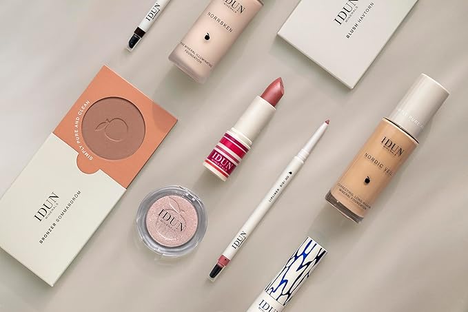 IDUN Minerals Liquid Nordic Veil Foundation - Full and Poreless Coverage, Long Lasting, Soft Matte Finish - Purified and Safe for Sensitive Skin - 306 Freja - Light Medium Warm - 0.88 oz