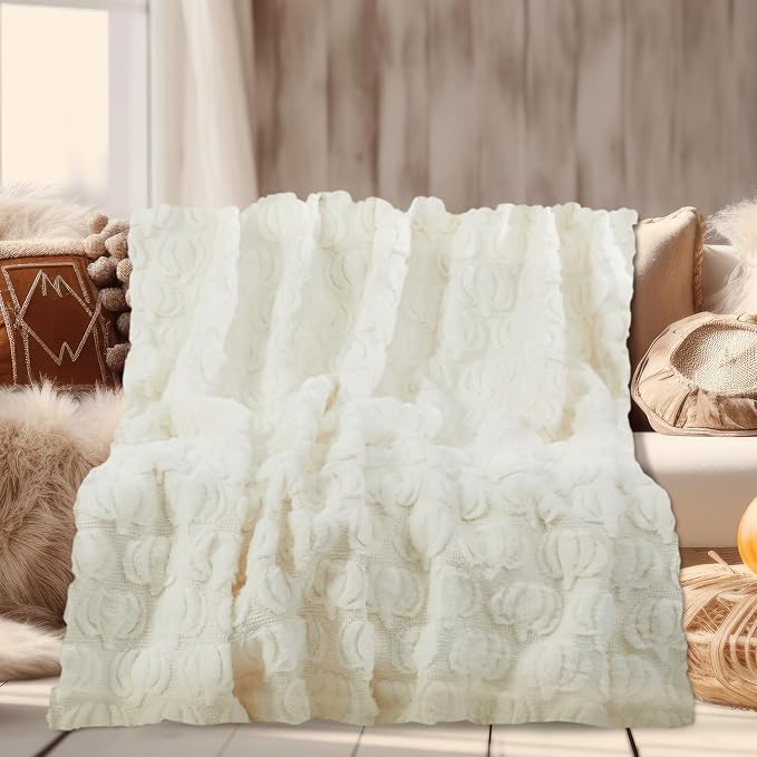 Tegeme Fall Halloween Pumpkin Throw Blanket 50" x 60", 3D Pumpkin Pattern Faux Rabbit Fur Fleece Blanket, Soft Cozy Rust Autumn Throw for Couch Sofa Bed, Thanksgiving Gift for Women Mom(Beige)