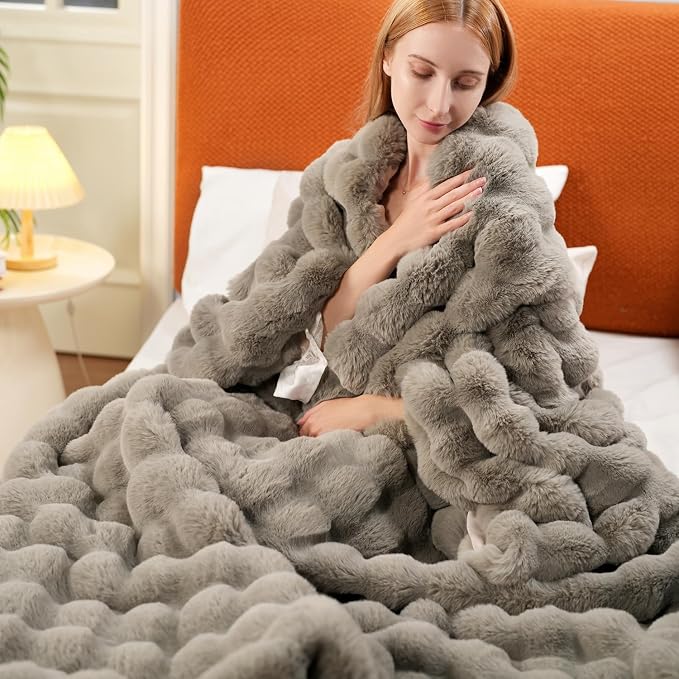 Super Comfort Oversized Warm Thick Bubble Luxury Plush Rabbit Faux Fur Throw Blanket, Fluffy Blanket,Soft Cozy Blanket for Couch Chair Bed Sofa Living Room (Grey, 60inX80in)