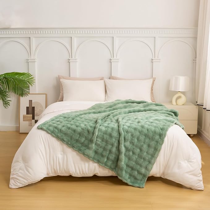 YUSOKI 3D Fleece Bubble Throw Blanket,Sage Green, 50"x60" | Ultra Soft, Non-Shedding, Lightweight for All Season Use, stays fluffy after repeated washes, Perfect Gifts, Machine Washable