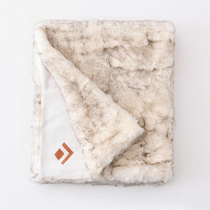 Luxury Plush Faux Fur Throw Blanket with Aztec Pattern, Super Warm, Fuzzy, Elegant, Fluffy Decoration Blanket for Couch, Armchair, Sofa and Bed, 60''x 80'', Cream