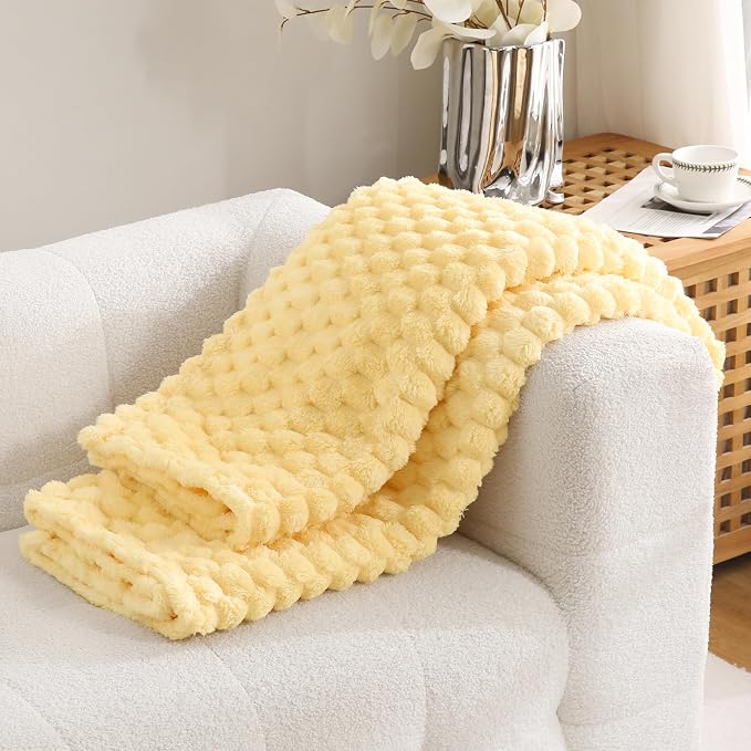 Excervent Big 3D Clouds Stylish Blanket for Bed, 50x70 Inches, Light Yellow | Decorative Fuzzy Flannel Fleece Throw Blanket for Sofa Bed Couch, Super Soft Cozy, Suitable for All Seasons