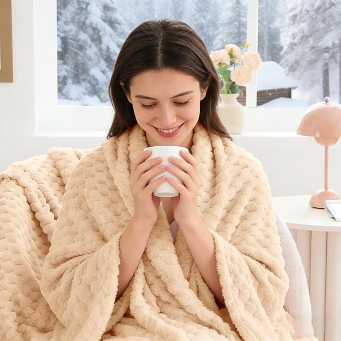BEDELITE Blush Sand Twin Blanket for Couch, Soft Cozy Gift for Women, 60*80 | 3D Jacquard Decorative Fleece Blanket, Super Soft Plush Throws, Cute Birthday Gift for Women & Men, Suitable for All Seasons