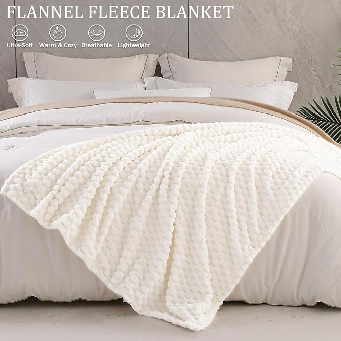 Exclusivo Mezcla 3D Fleece King Size Blanket for Bed, Ivory | Extra Soft Fuzzy Plush Lightweight Bed Blankets, Cozy Fluffy Decorative Blankets for All Seasons, 90x104 Inches
