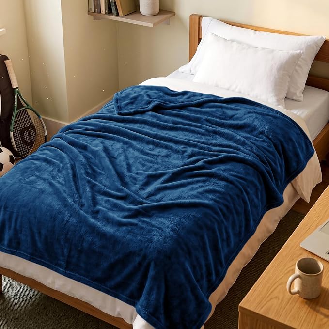 Utopia Bedding Ultra Soft Fleece Bed Blanket Twin XL Size Navy (90x76 Inch) | College Dorm Room Essentials for Girls and Guys, Microfiber Plush Warm Lightweight Breathable Cozy Blanket Anti-Static