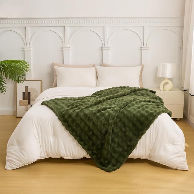 YUSOKI 3D Fleece Bubble Throw Blanket,Olive Green, 50"x60" | Ultra Soft, Non-Shedding, Lightweight for All Season Use, stays fluffy after repeated washes, Perfect Gifts, Machine Washable