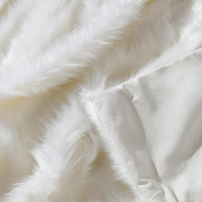 HORIMOTE HOME Luxury Plush Faux Fur Blanket, Long Pile White Throw Blanket, Super Warm, Soft, Cozy Faux Fur Throws for Couch Bed Sofa, Aesthetic Home Room Decor Throw, 50" x 60"
