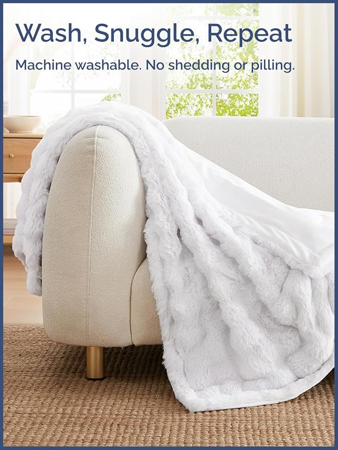 3D Fleece Bubble Blanket Queen Size - Rabbit Blanket - 90" x 90", White | Soft Fluffy Faux Fur Blanket for Couch Sofa & Chair, Cozy Gifts for Women, Tie Dye Cloud Throw Bed Cover, Thick Plush Bedding
