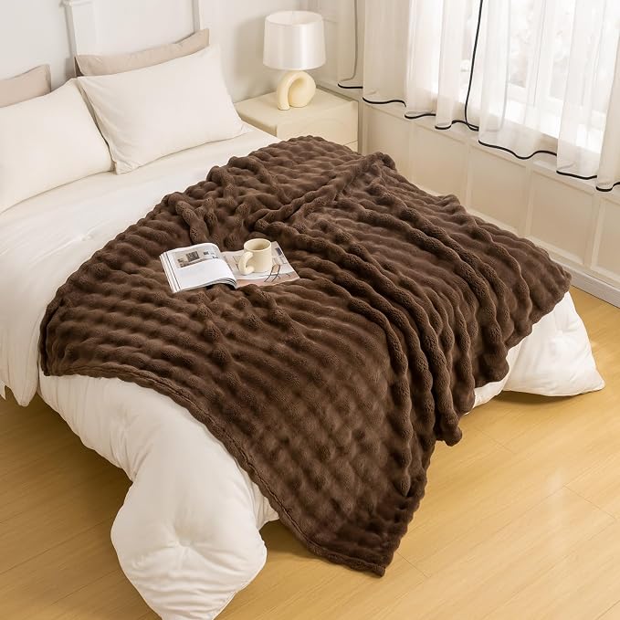 YUSOKI 3D Fleece Bubble Twin Size Blanket, Brown, 60"x80" | Ultra Soft, Non-Shedding, Lightweight for All Season Use, stays fluffy after repeated washes, Perfect Gifts, Machine Washable