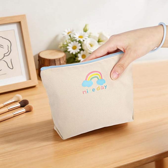 Canvas Period Pouch Soft First Period Kit Bag Small Discreet Menstrual Cup Pad Pouch Cute Sanitary Napkin Storage Bag Tampon Holder Multi-purpose Feminine Bag Beige
