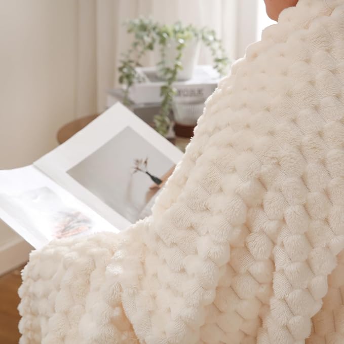 Puncuntex Cream White Throw Blanket 90"×90" Fuzzy 3D Jacquard Decorative | Flannel Fleece Super Soft Plush Cozy Blanket for Couch Sofa Chair Lightweight