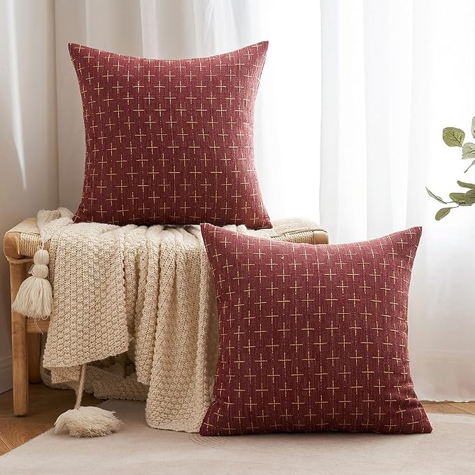 MIULEE Pack of 2 Christmas Decorative Burlap Linen Throw Pillow Covers Modern Farmhouse Pillowcase Rustic Woven Textured Cushion Cover for Sofa Couch Bed 18x18 Inch Wine Red