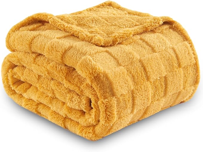 NEWCOSPLAY 3D Checkered Flannel Twin Blanket, Mustard Yellow, 60"x80" | Super Soft Cute Lightweight Decorative Premium Silky Fleece Blanket for Couch Sofa Bed, Gift for Women Men, All Season Use