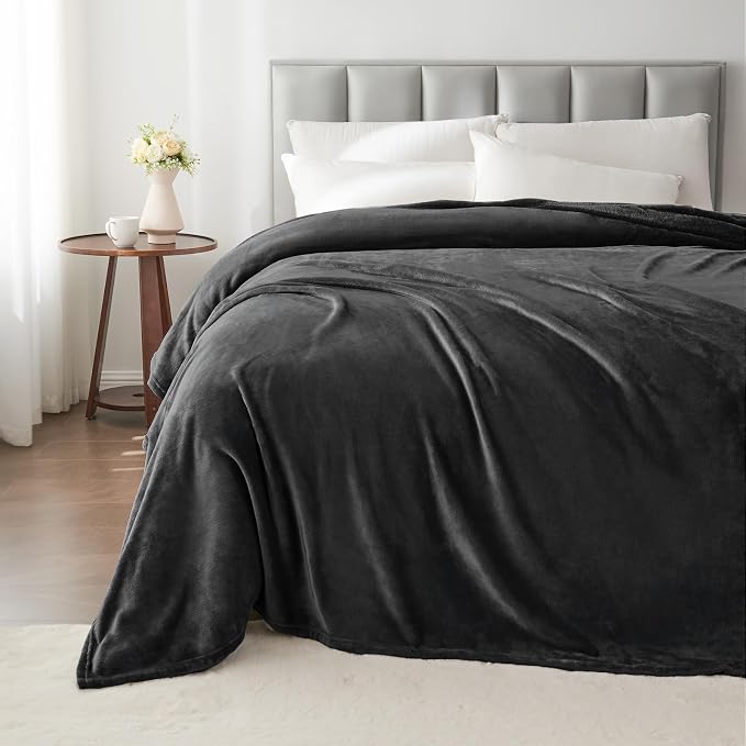 BEDELITE Fleece Blanket Soft Plush Queen Bed Blanket Charcoal Grey 90"x90" | Ultra Soft Fleece, Plush Microfiber, Lightweight Warmth, All Season Comfort, Fade Resistant, Machine Washable,Perfect for Bed