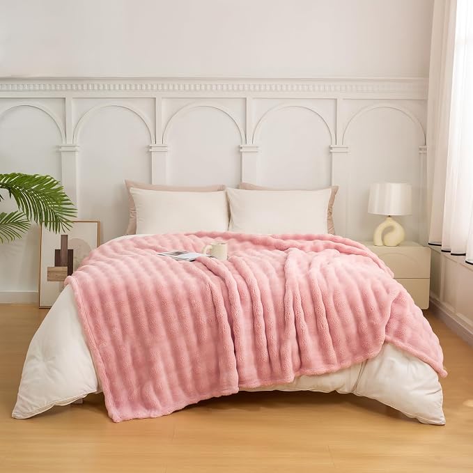 YUSOKI 3D Fleece Bubble Twin Size Blanket, Light Pink, 60"x80" | Ultra Soft, Non-Shedding, Lightweight for All Season Use, stays fluffy after repeated washes, Perfect Gifts, Machine Washable