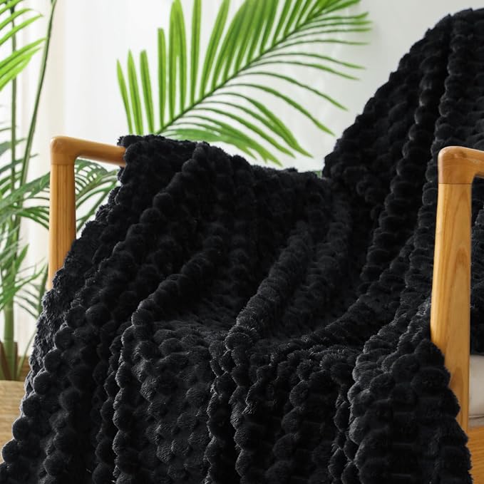 Exclusivo Mezcla Large 3D Fleece Throw Blanket for Couch, Black | Extra Soft Fuzzy Plush Lightweight Throws, Cozy Fluffy Decorative Blankets for All Seasons, 50x70 Inches