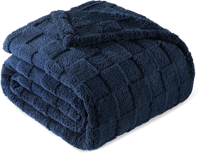 Exclusivo Mezcla 3D Checkered Fleece Twin Blanket for Bed, Navy Blue | Super Soft and Cozy Fluffy Bed Blanket, Cute Fuzzy Blanket for Teens Back to School, Dorm Essentials, All Season, 60"x80"