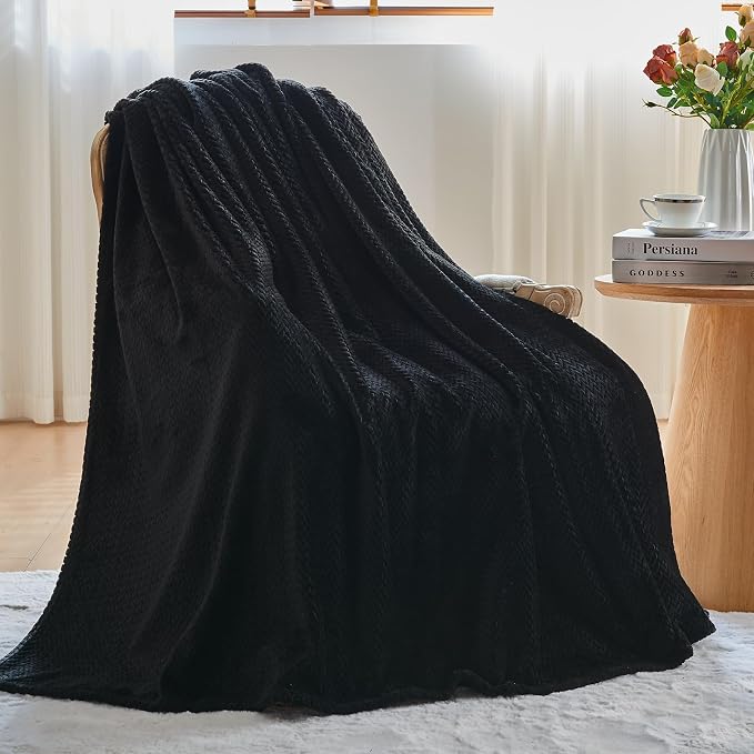 NEWCOSPLAY Fleece Leaves Pattern Throw Blanket, Black, 50"x60" | Super Soft Throw Blanket, Lightweight Cozy Bed Sofa Blanket, Premium Silky Flannel Fleece, Travel Blanket for All Season Use