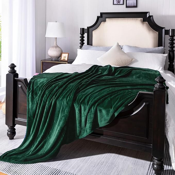 Forest Green Fleece Plush Throw Blanket 60"x80"for Couch Fuzzy Cozy Flannel | Super Soft Lightweight Microfiber Blanket for Sofa Bed bedroom Home Decor All Season,Birthday Gifts for Women Mom Adult