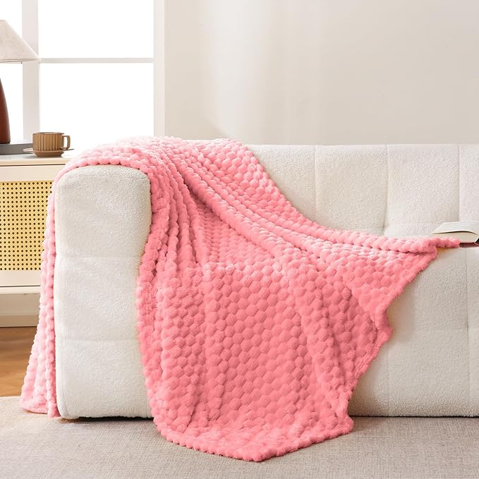 Bnuitland Soft Flannel Throw Blanket(50X70 inches), 3D Jacquard Fluffy Lightweight Fleece Blanket for Couch,Sofa,Bed, 300 GSM Super Cozy Warm for All Season Home Decor,Light Pink