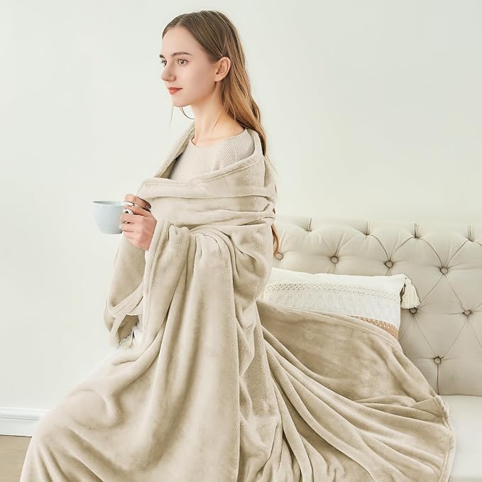 BEDELITE Fleece Blanket Soft Plush Queen Size Bed Blanket Linen 90"x90" | Ultra Soft Fleece, Plush Microfiber, Lightweight Warmth, All Season Comfort, Fade Resistant, Machine Washable,Perfect for Bed