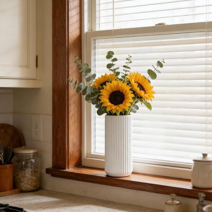 White Ceramic Flower Vase for Pampas Grass, 6 inch Small Decorative Centerpiece Ribbed Vase for Dining Table, Office Desktop, Shelf Bookshelf, Mantel, Bathroom, Countertop, Farmhouse, Gift