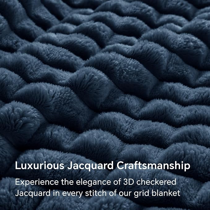 BEDELITE Navy Blue Fleece King Size Throw Blankets for Bed, 108x90 Inch | Soft Warm Fuzzy Fluffy Blanket for Bed Sofa, Lightweight Plush Cozy Blankets for Home Room Decor, Gift for Women, All Season