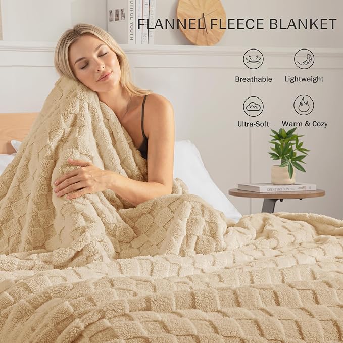 Exclusivo Mezcla 3D Checkered Fleece King Blanket for Bed, Camel | Super Soft and Cozy Fluffy Blanket, Lightweigh and Breathable Blanket for Living Room, Bedroom, Decor, All Season, 104"x90"