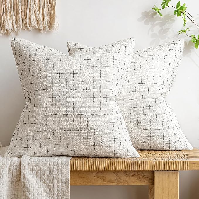 MIULEE Pack of 2 Decorative Burlap Linen Christmas Throw Pillow Covers Modern Farmhouse Pillowcase Rustic Woven Textured Cushion Cover for Sofa Couch Bed 20x20 Inch Pure White