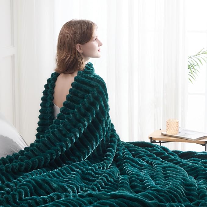 NEWCOSPLAY Fleece Ribbed Cozy Twin Blanket for Couch, Dark Teal, 60"x80" | Premium Silky Flannel Blanket, Soft Lightweight Fluffy Throw Blanket for Bed Sofa Decor, Gift for All Season Use