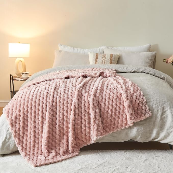 NEWCOSPLAY Fleece Clouds Cozy Twin Blanket for Couch, Pink, 60"x80" | Premium Silky Flannel Blanket, Soft Lightweight Fluffy Throw Blanket for Bed Sofa Decor, Gift for All Season Use
