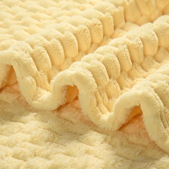 Excervent Hexagon Jacquard Throw Blanket for Bed, 50x60 Inch, Light Yellow | Decorative Fuzzy Flannel Fleece Throw Blanket for Sofa Bed Couch, Super Soft Cozy, Suitable for All Seasons